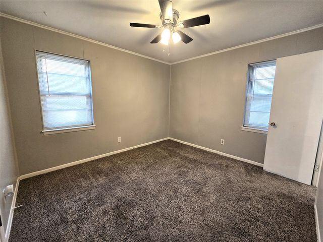 604 E 4th Street, Weatherford, TX 76086