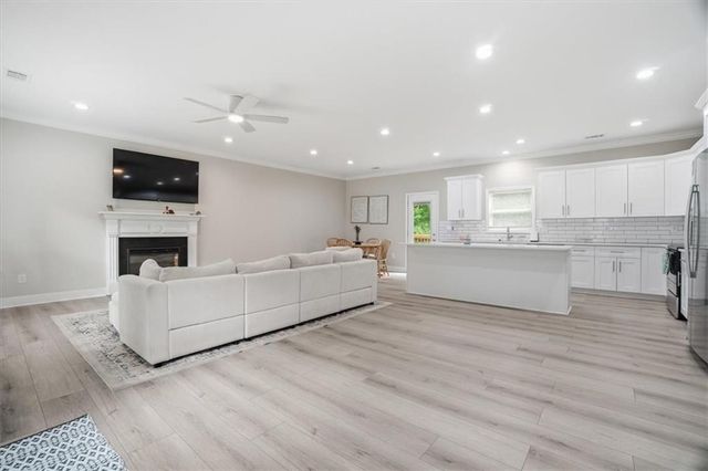 3355 Hillside Drive, Snellville, GA 30078