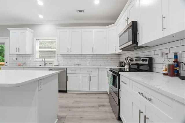 3355 Hillside Drive, Snellville, GA 30078