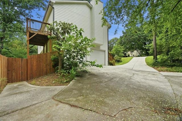 3355 Hillside Drive, Snellville, GA 30078