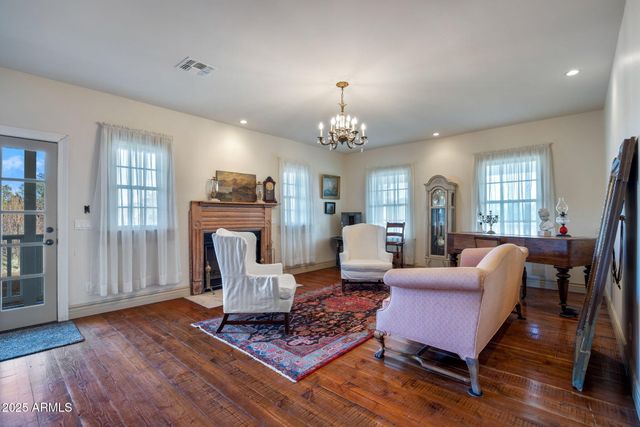 70 CR N3077 --, Vernon, AZ 85940