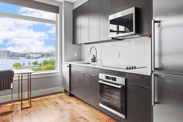 99 Sumner St 623, Boston, MA 02128