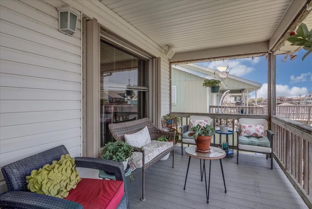 1120 Redfish Street, Bayou Vista, TX 77563