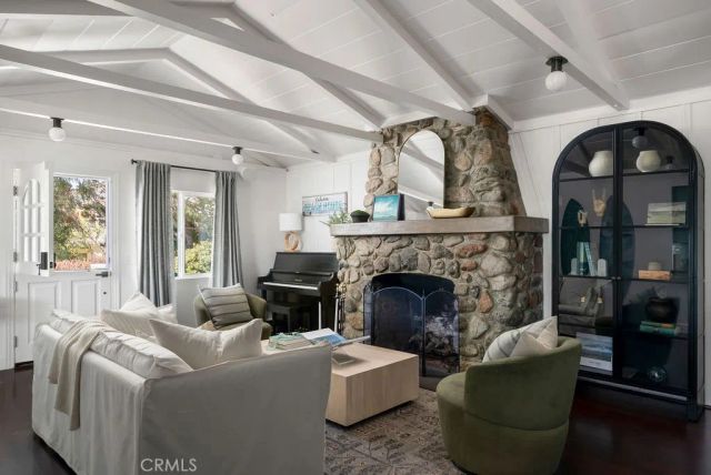 31964 10th Avenue, Laguna Beach, CA 92651