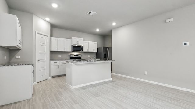 3029 MAPLE ORCHARD Lane, Fort Worth, TX 76140