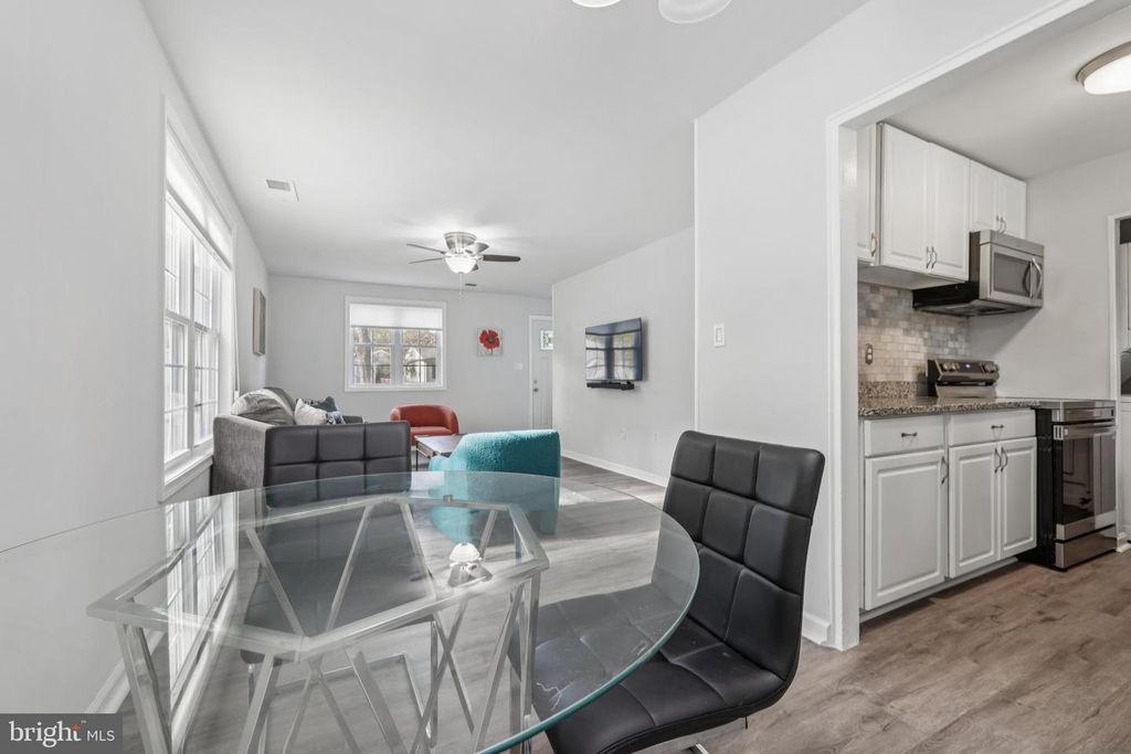 Image 12 of property listing at 1612 LORIMER RD, Glen Burnie, MD 21061