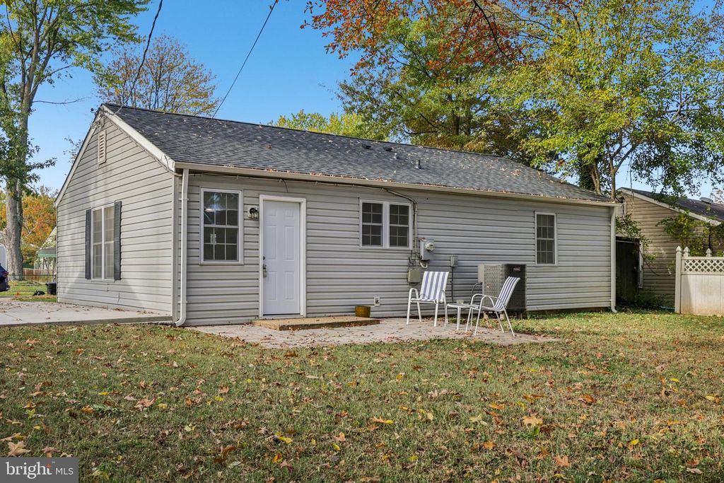 Image 28 of property listing at 1612 LORIMER RD, Glen Burnie, MD 21061