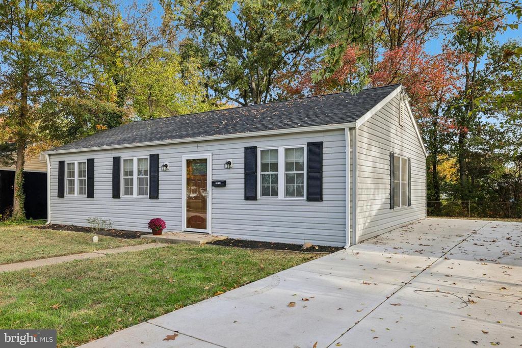 Image 4 of property listing at 1612 LORIMER RD, Glen Burnie, MD 21061