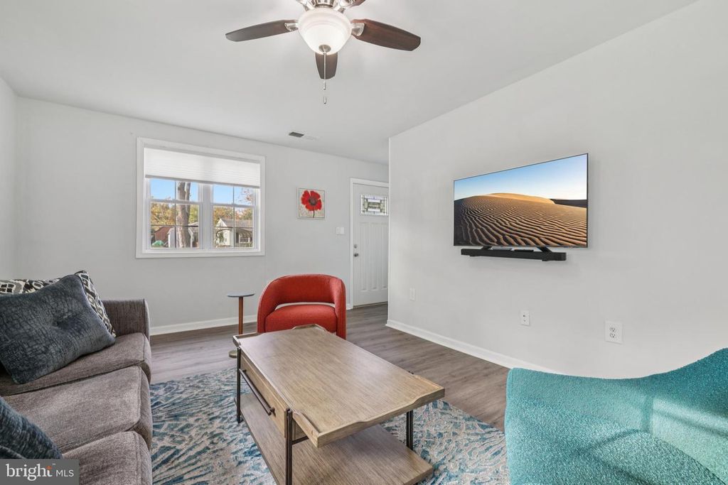 Image 8 of property listing at 1612 LORIMER RD, Glen Burnie, MD 21061