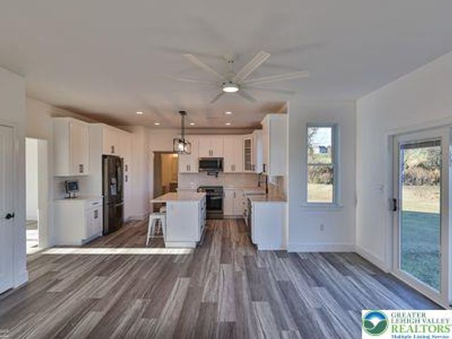 66 Joyce Court, Bangor Boro, PA 18013