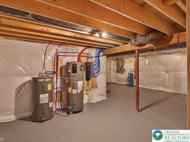 66 Joyce Court, Bangor Boro, PA 18013