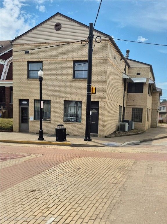 705 Broadway, Stowe Twp, PA 15136