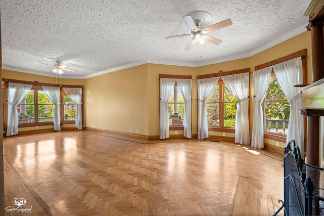 429 Buell Avenue, Joliet, IL 60435