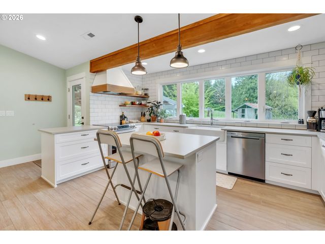 36690 Se YODER Dr, Estacada, OR 97023