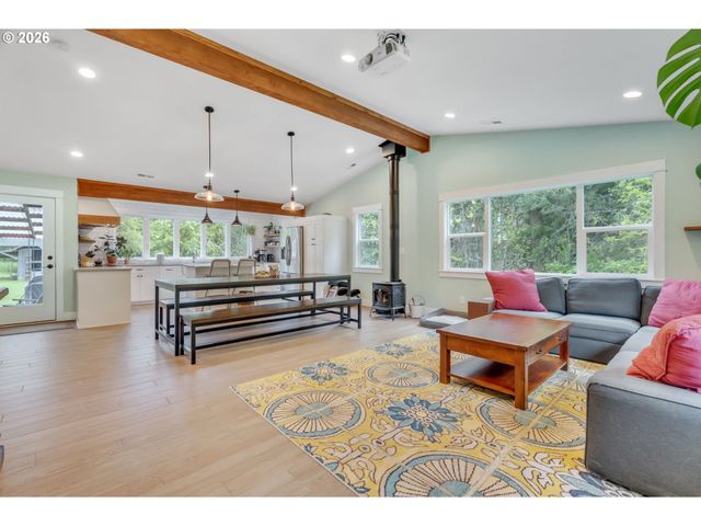 36690 Se YODER Dr, Estacada, OR 97023