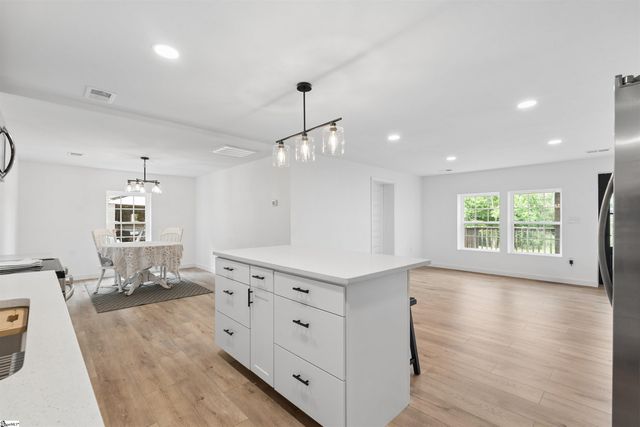 147 Taylor Road, West Union, SC 29696