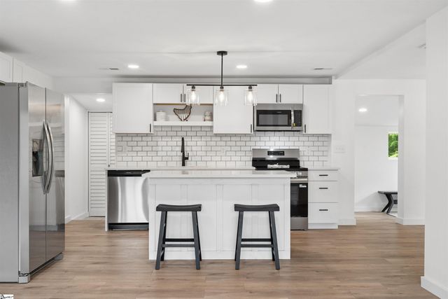 147 Taylor Road, West Union, SC 29696