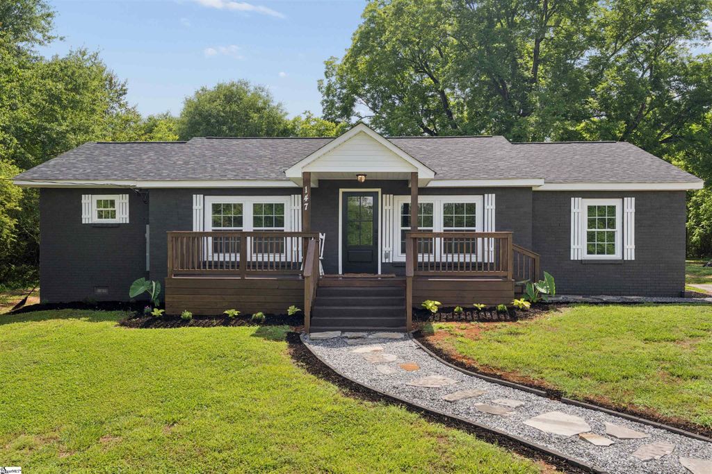 147 Taylor Road, West Union, SC 29696