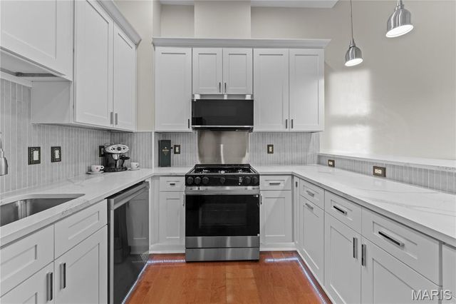 8025 Maryland Avenue 7G, Clayton, MO 63105