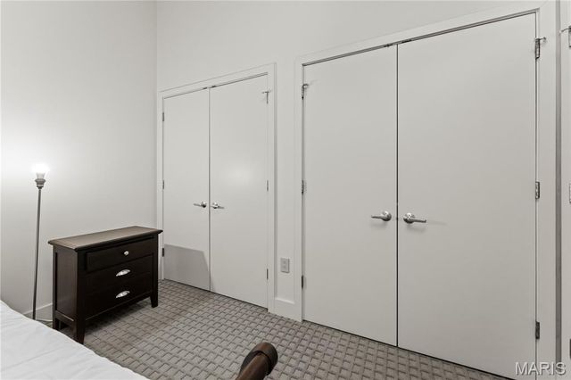 8025 Maryland Avenue 7G, Clayton, MO 63105