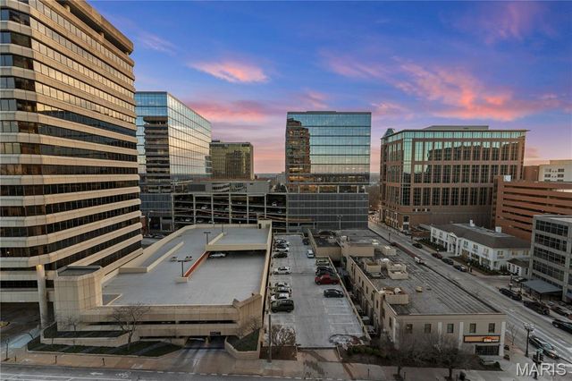 8025 Maryland Avenue 7G, Clayton, MO 63105