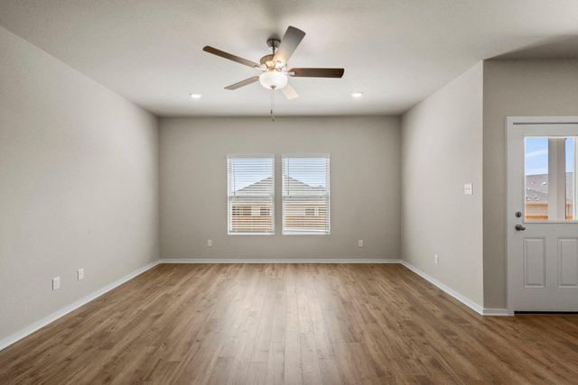 148 Wind Hill, Jarrell, TX 76537