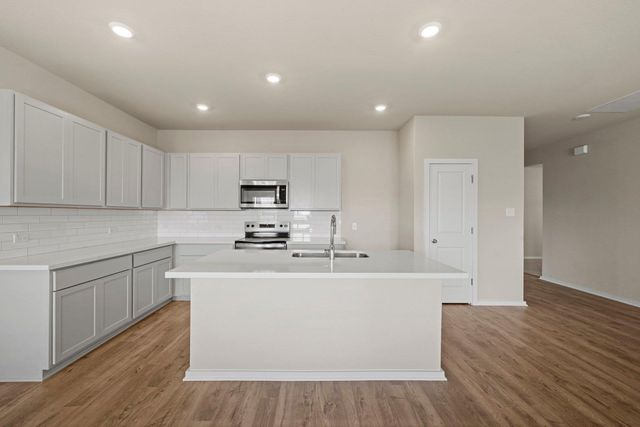 148 Wind Hill, Jarrell, TX 76537