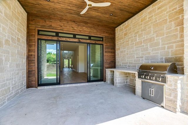 121 Azalea Loop, Horseshoe Bay, TX 78657