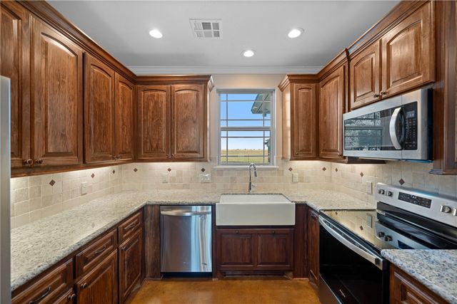 26752 Nelson Road, Hempstead, TX 77445