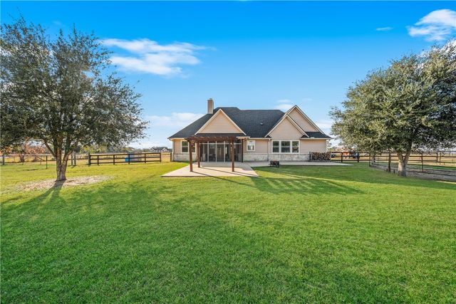 26752 Nelson Road, Hempstead, TX 77445
