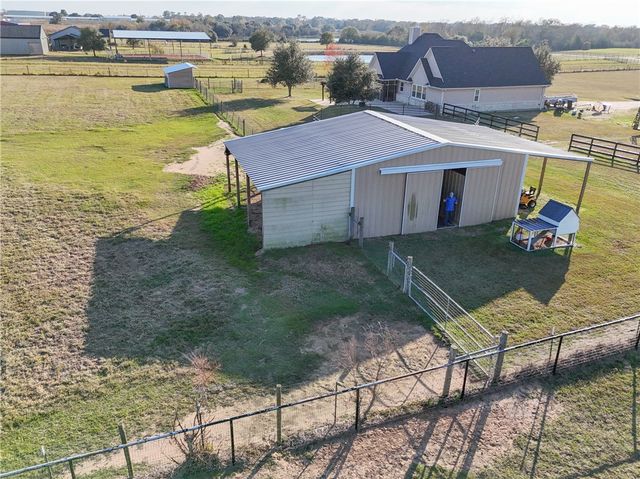 26752 Nelson Road, Hempstead, TX 77445