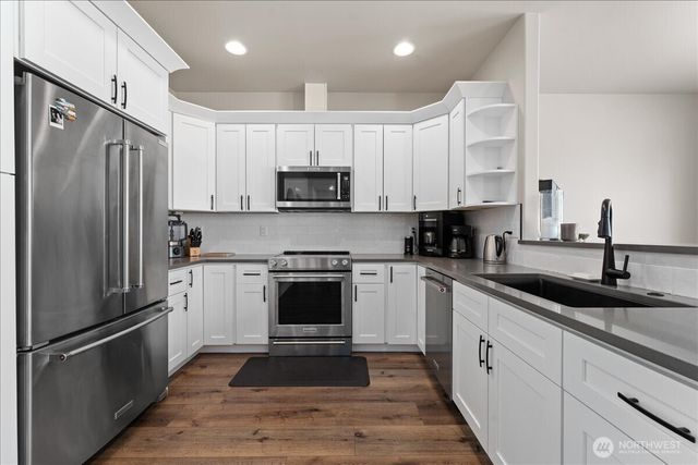 214 Solomon Loop NW, East Wenatchee, WA 98802