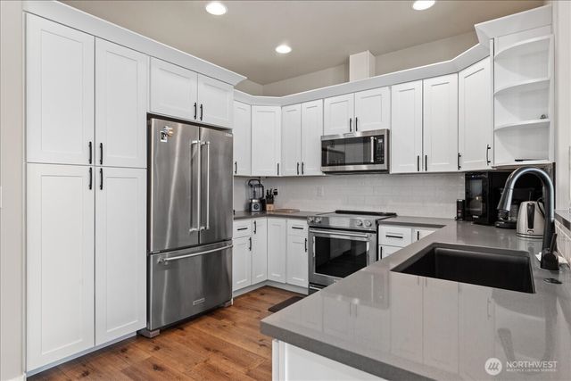 214 Solomon Loop NW, East Wenatchee, WA 98802