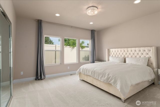 214 Solomon Loop NW, East Wenatchee, WA 98802