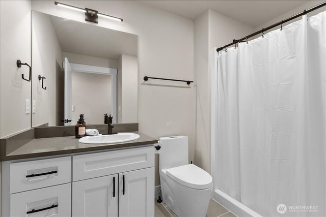 214 Solomon Loop NW, East Wenatchee, WA 98802