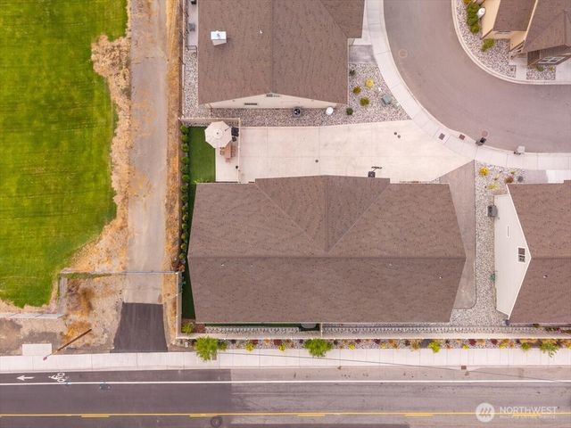 214 Solomon Loop NW, East Wenatchee, WA 98802