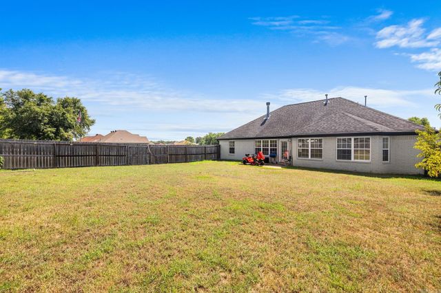 1729 Pilot Court, Jacksonville, AR 72076