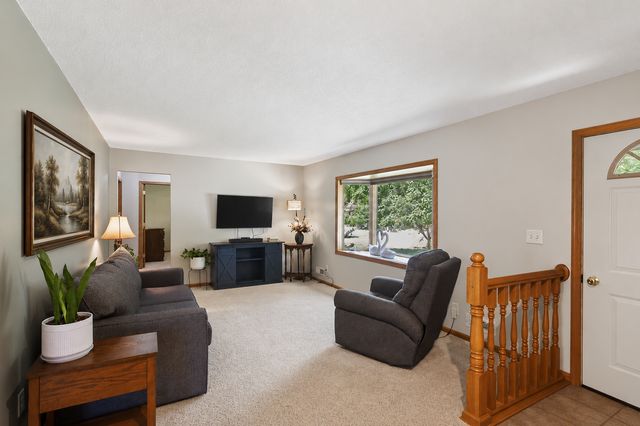 14647 Danbury Avenue W, Rosemount, MN 55068