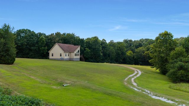 4664 New Cut Rd, Greenbrier, TN 37073