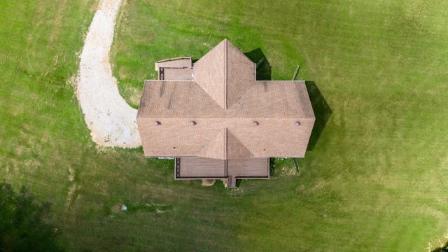 4664 New Cut Rd, Greenbrier, TN 37073