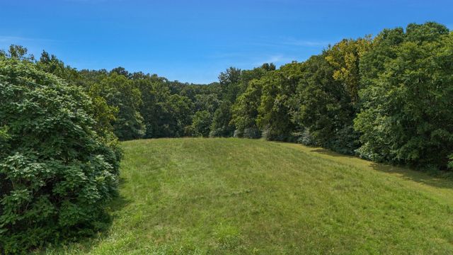 4664 New Cut Rd, Greenbrier, TN 37073