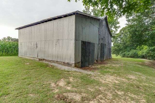 4664 New Cut Rd, Greenbrier, TN 37073