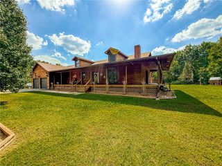 201 S Scaramucci Road, Pittsburg, KS 66762