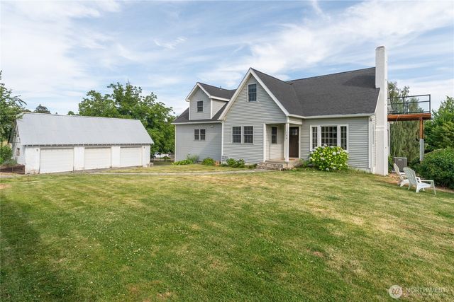 168 Green Avenue, Manson, WA 98831