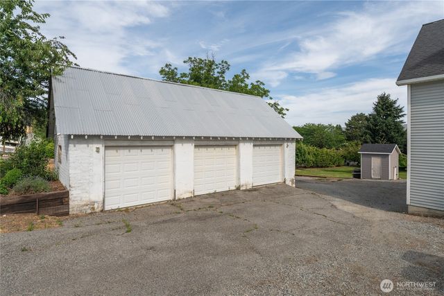 168 Green Avenue, Manson, WA 98831