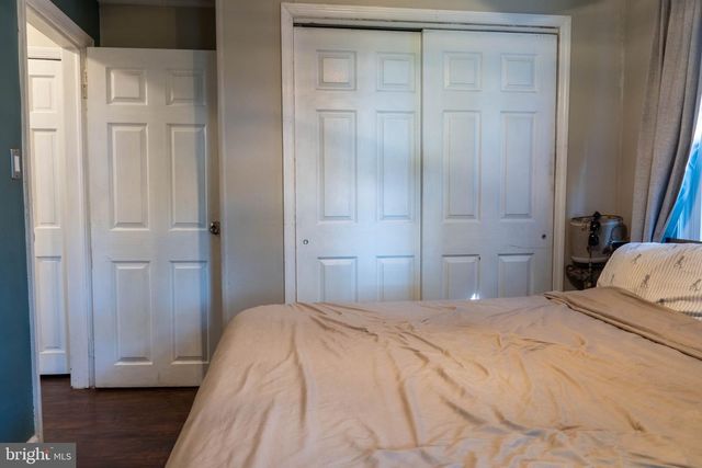 219 FRONT ST, Fieldsboro, NJ 08505