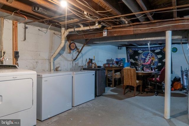 219 FRONT ST, Fieldsboro, NJ 08505