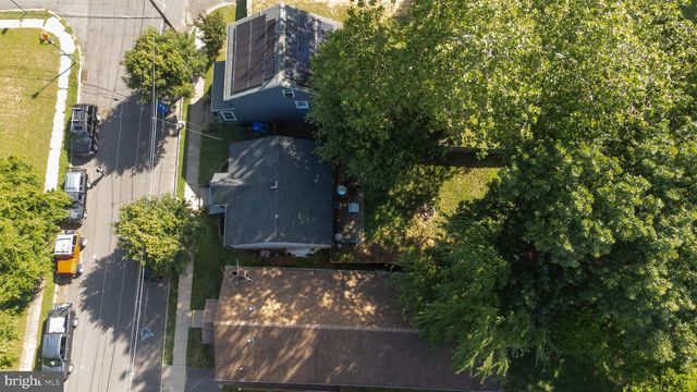 219 FRONT ST, Fieldsboro, NJ 08505