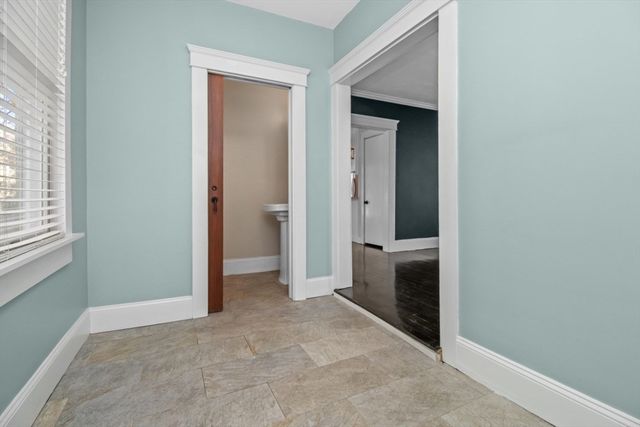 15 Wave Way Ave, Winthrop, MA 02152