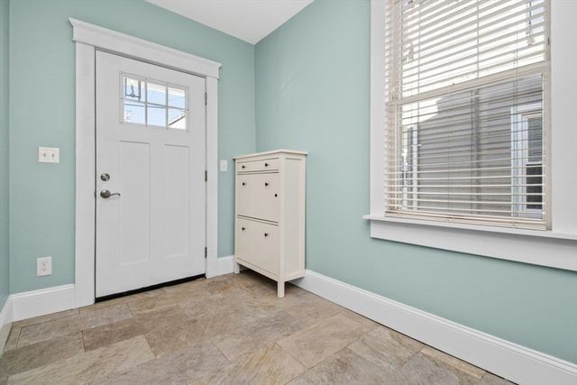 15 Wave Way Ave, Winthrop, MA 02152